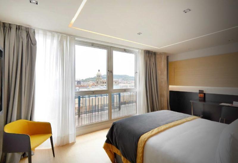 فندق برشلونةفي  إكس بلازا كاتالونيا المظهر الخارجي الصورة